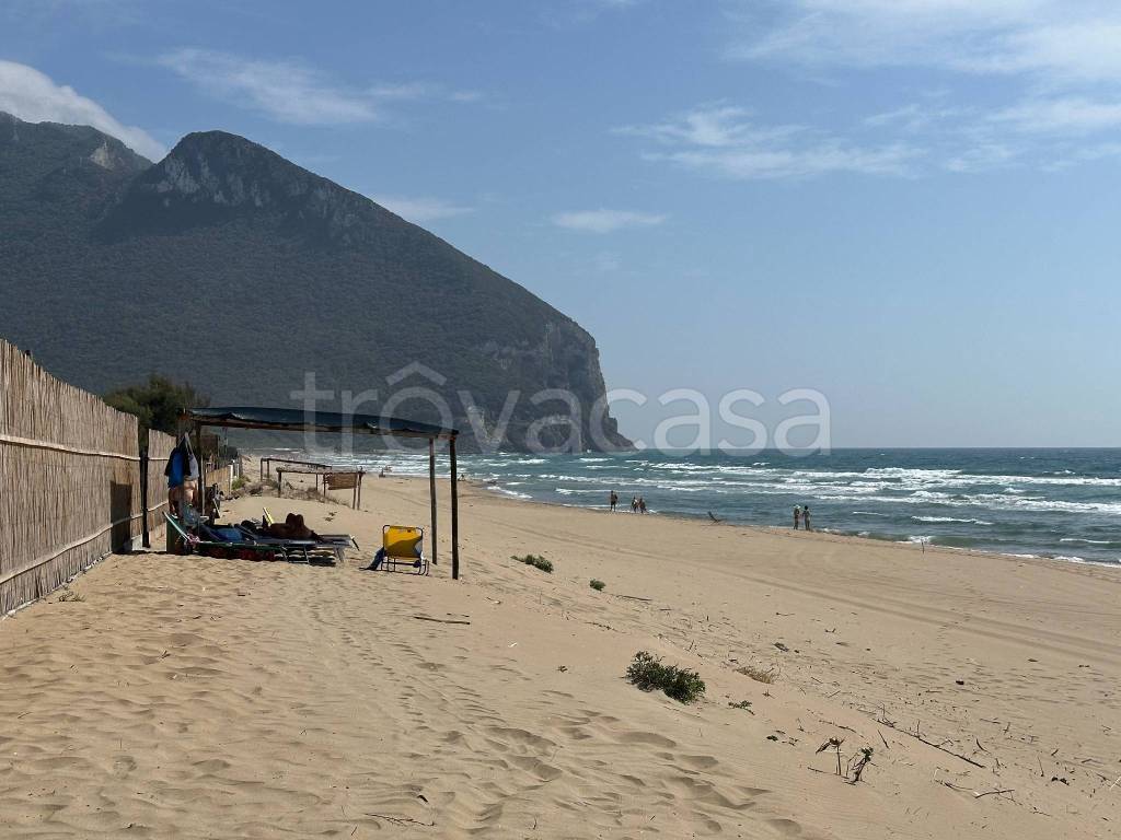 casa indipendente in vendita a Sabaudia