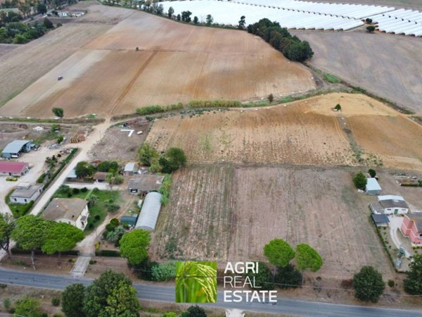 terreno in vendita a Sabaudia