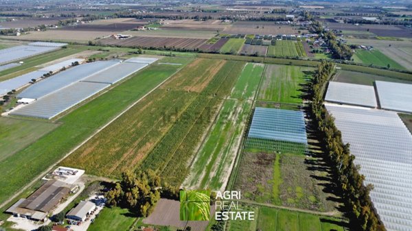 terreno in vendita a Sabaudia