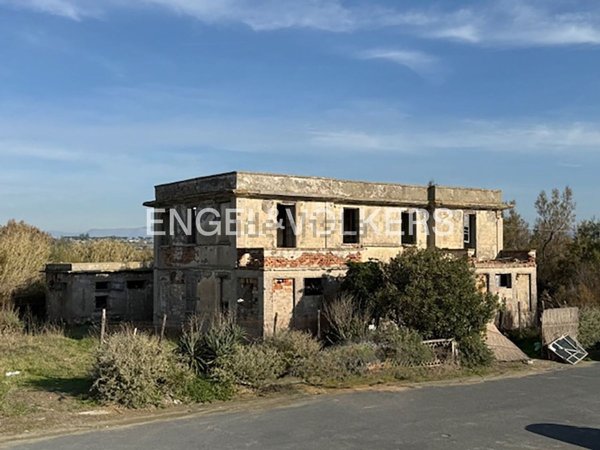 casa indipendente in vendita a Sabaudia