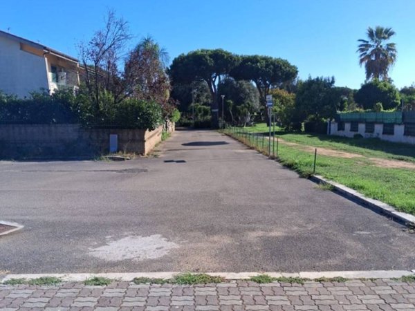 casa indipendente in vendita a Sabaudia in zona Bella Farnia