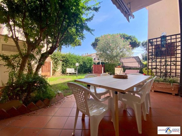 casa indipendente in vendita a Sabaudia in zona Bella Farnia