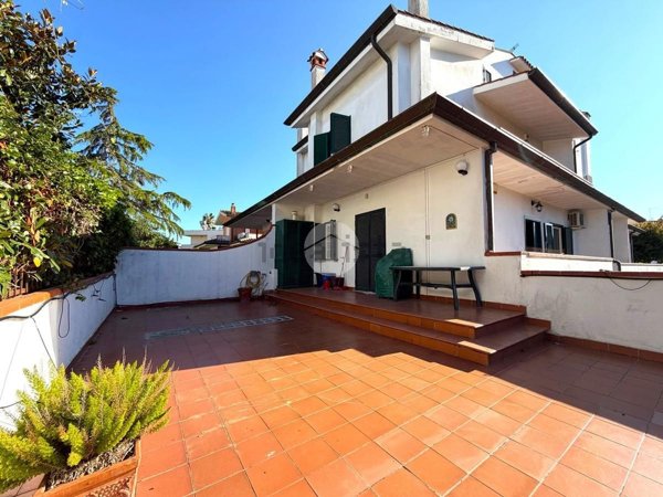 casa indipendente in vendita a Sabaudia