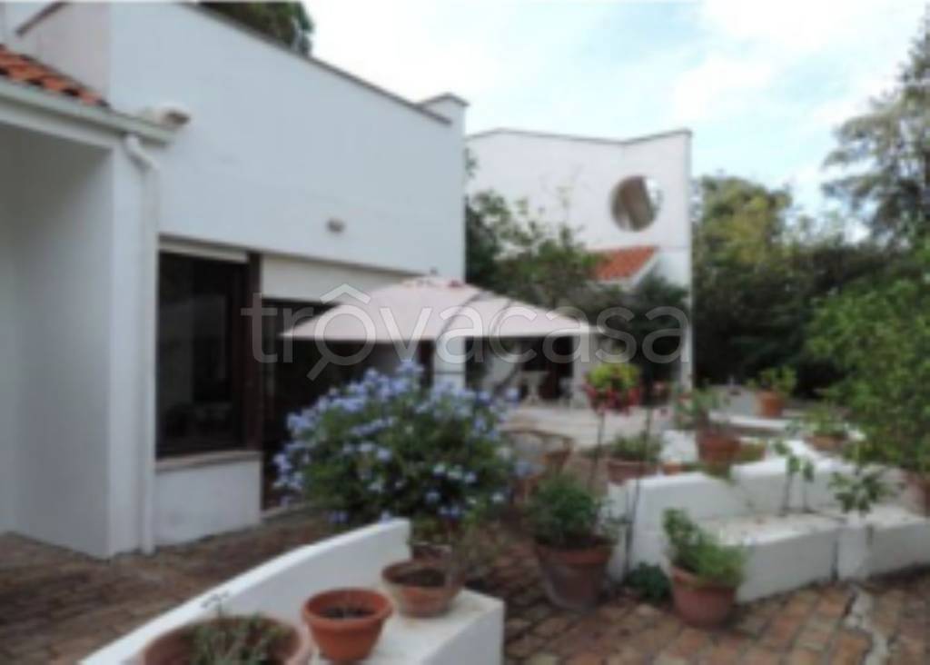 casa indipendente in vendita a Sabaudia in zona Baia d'Argento
