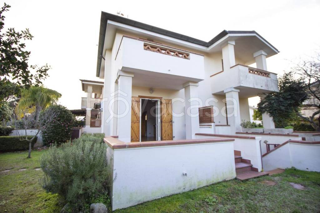 casa indipendente in vendita a Sabaudia