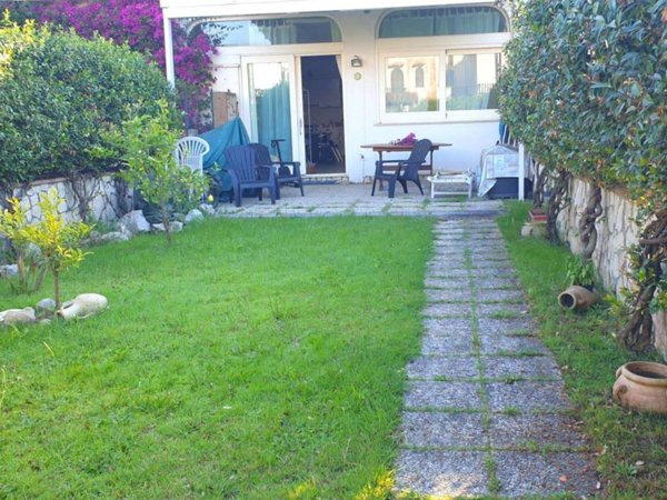 casa indipendente in vendita a San Felice Circeo