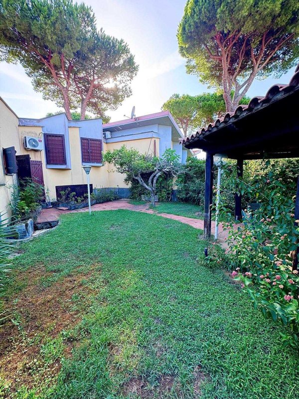 casa indipendente in vendita a San Felice Circeo