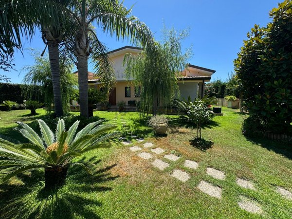 casa indipendente in vendita a San Felice Circeo