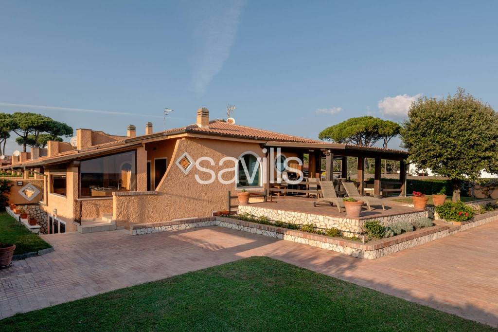 casa indipendente in vendita a San Felice Circeo