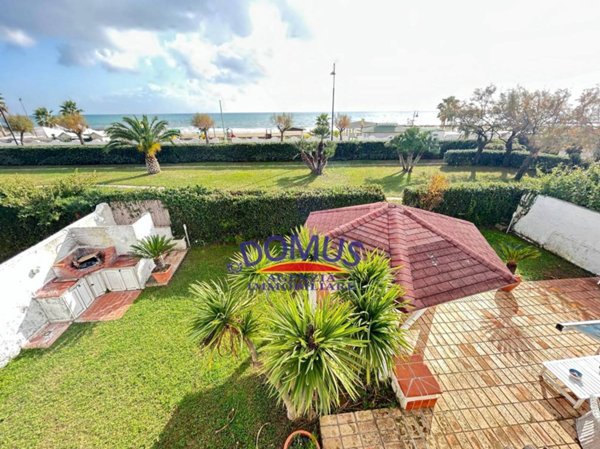 casa indipendente in vendita a San Felice Circeo
