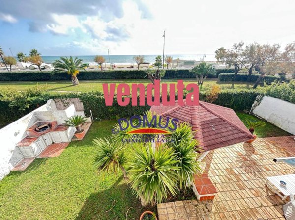 casa indipendente in vendita a San Felice Circeo
