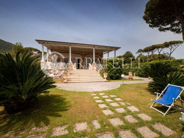 casa indipendente in vendita a San Felice Circeo