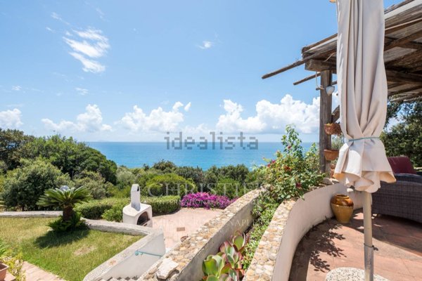 casa indipendente in vendita a San Felice Circeo in zona Punta Rossa