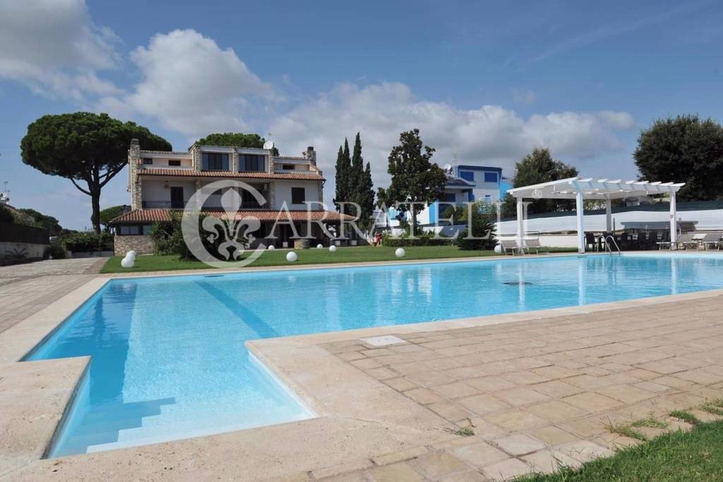 casa indipendente in vendita a San Felice Circeo
