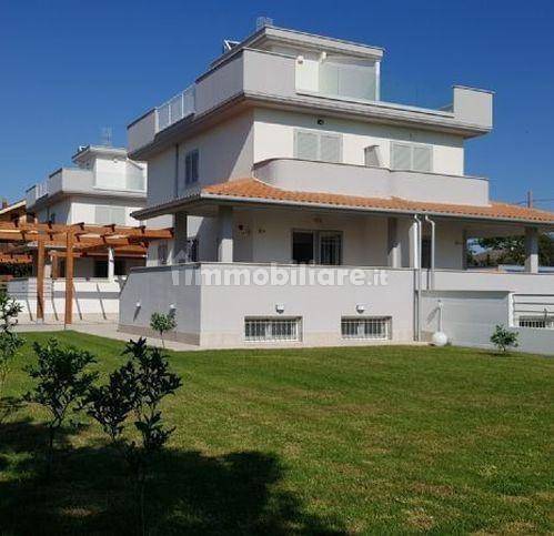 casa indipendente in vendita a San Felice Circeo