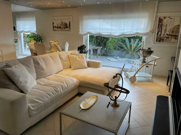 casa indipendente in vendita a San Felice Circeo