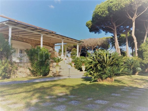 casa indipendente in vendita a San Felice Circeo