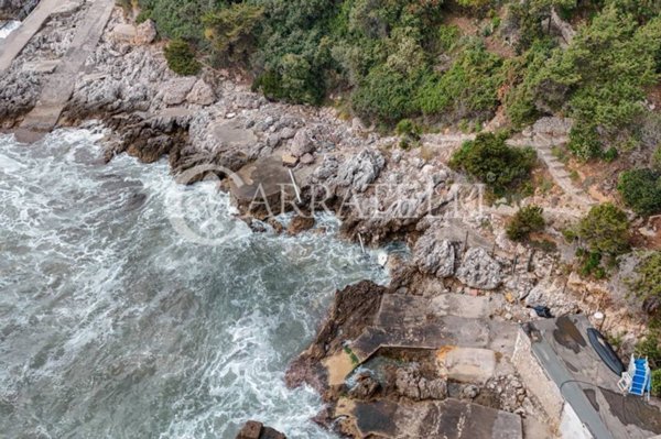 casa indipendente in vendita a San Felice Circeo in zona Punta Rossa