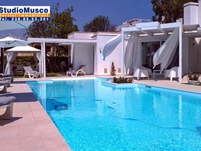 casa indipendente in vendita a San Felice Circeo