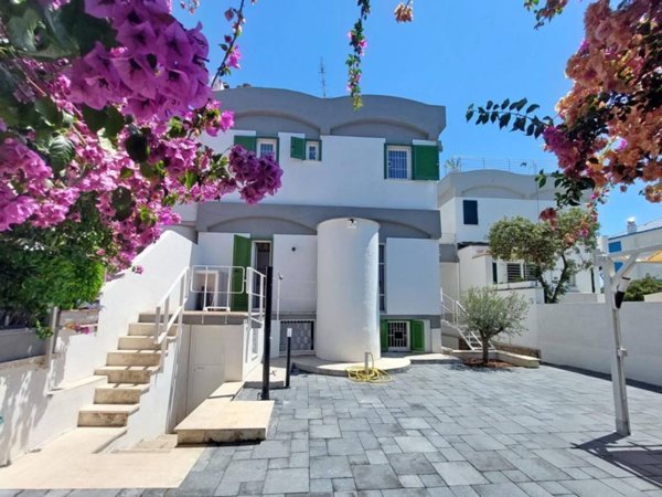 casa indipendente in vendita a San Felice Circeo in zona Torre Olevola