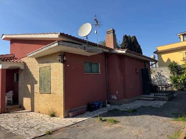 casa indipendente in vendita a San Felice Circeo