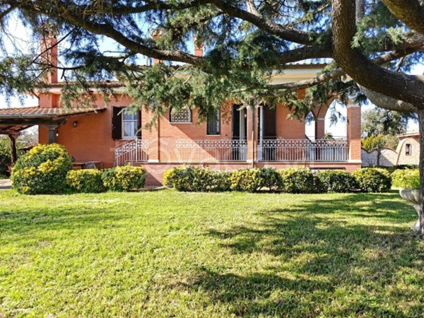 casa indipendente in vendita a San Felice Circeo in zona Torre Olevola