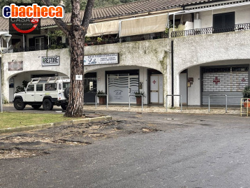 locale commerciale in vendita a San Felice Circeo
