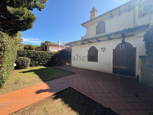 casa indipendente in vendita a San Felice Circeo