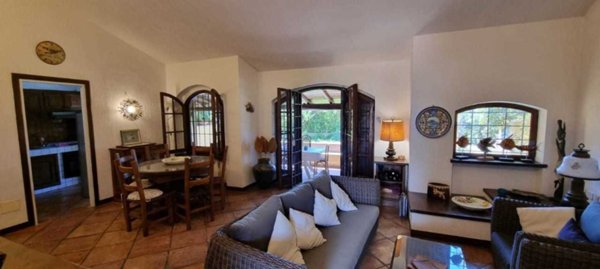 casa indipendente in vendita a San Felice Circeo in zona Torre Olevola