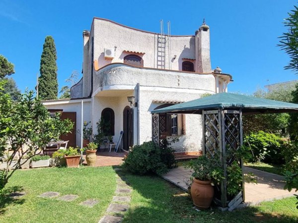 casa indipendente in vendita a San Felice Circeo