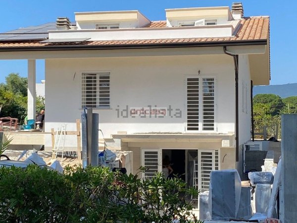 casa indipendente in vendita a San Felice Circeo