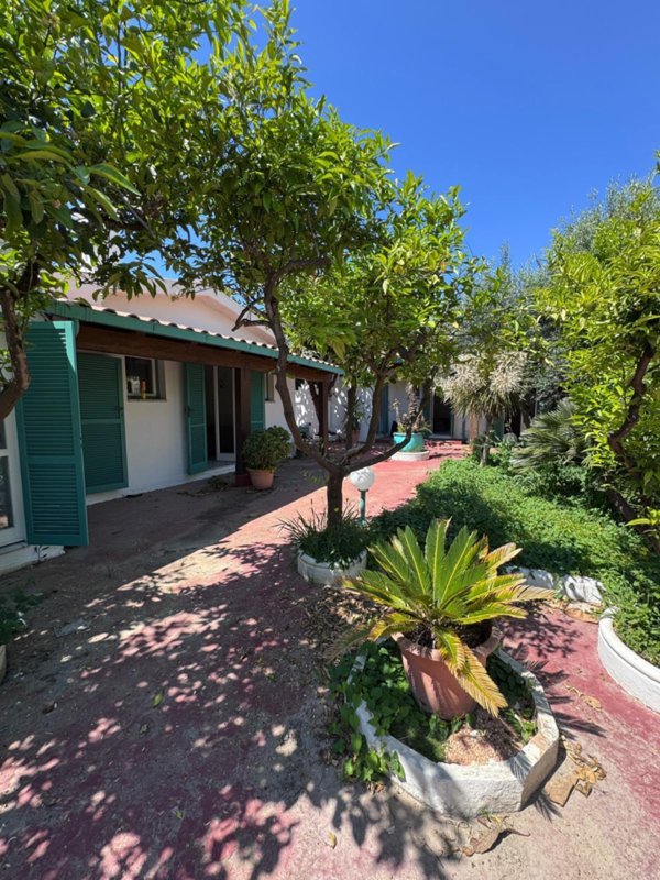 casa indipendente in vendita a San Felice Circeo