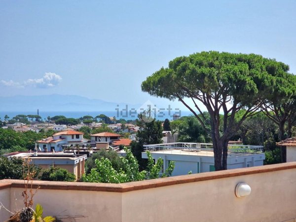 casa indipendente in vendita a San Felice Circeo
