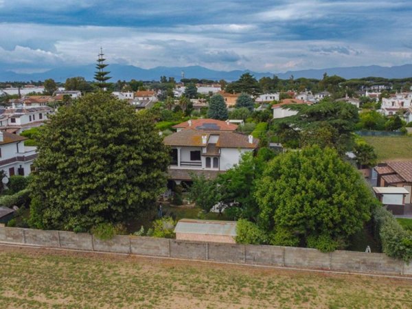casa indipendente in vendita a San Felice Circeo