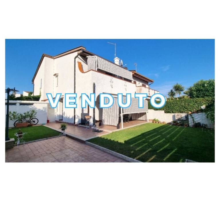 casa indipendente in vendita a San Felice Circeo