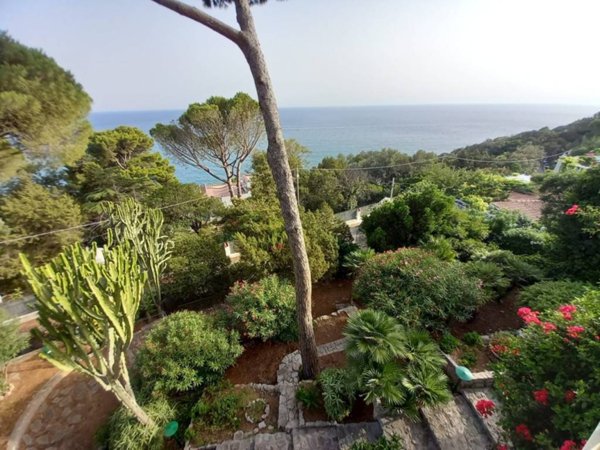 villa in vendita a San Felice Circeo