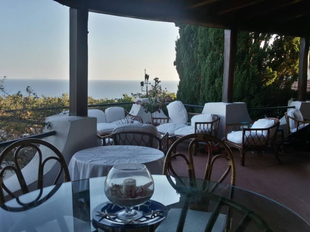 casa indipendente in vendita a San Felice Circeo in zona Punta Rossa