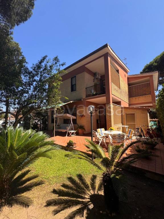 casa indipendente in vendita a San Felice Circeo