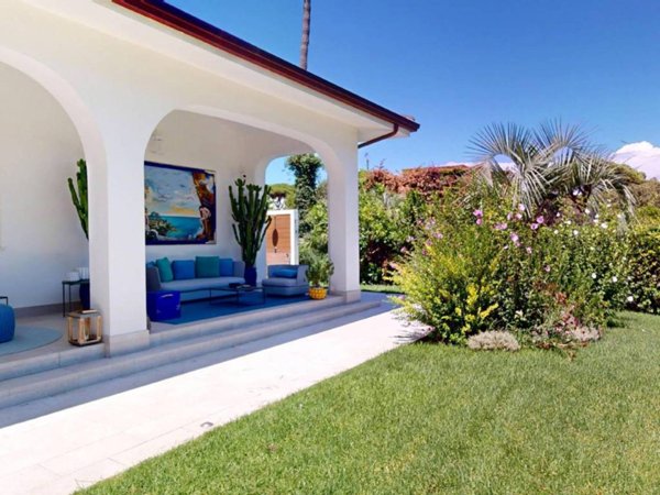 casa indipendente in vendita a San Felice Circeo