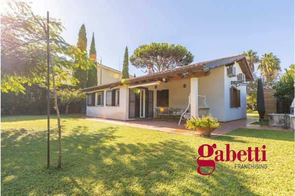 casa indipendente in vendita a San Felice Circeo in zona Torre Olevola