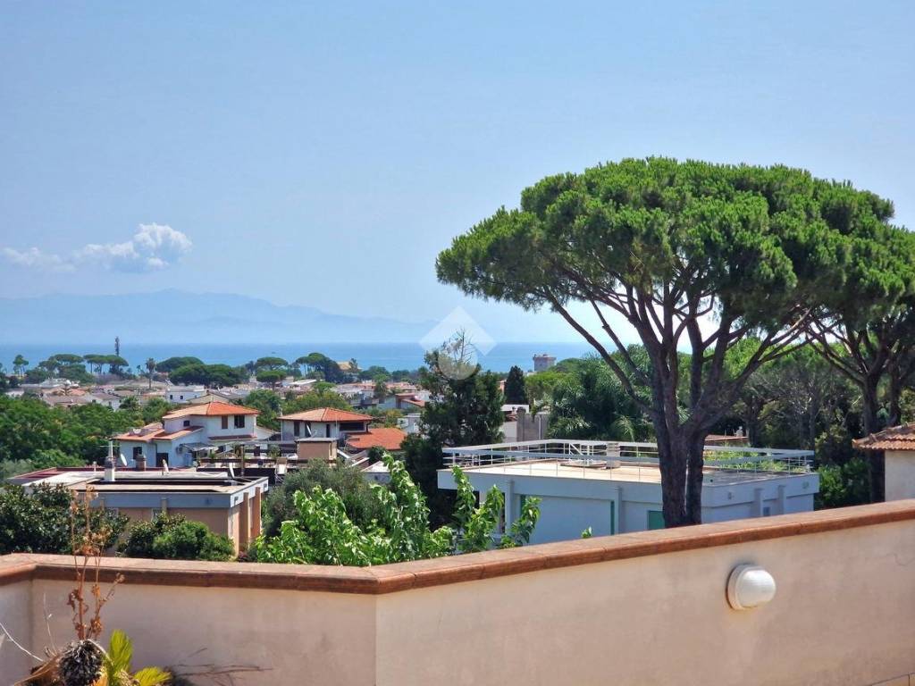 casa indipendente in vendita a San Felice Circeo