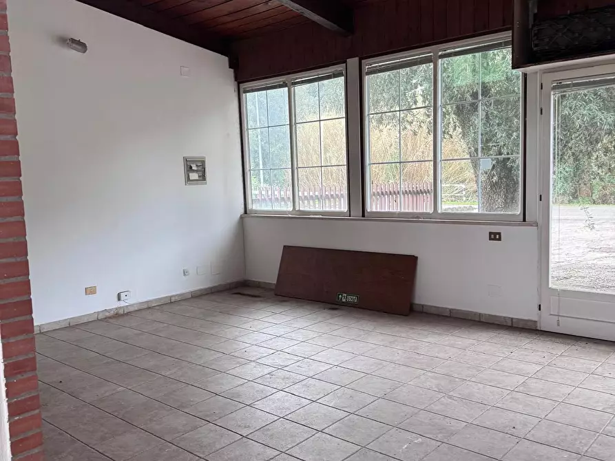 locale commerciale in vendita a San Felice Circeo