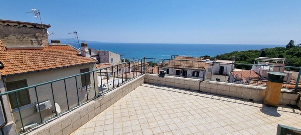 casa indipendente in vendita a San Felice Circeo