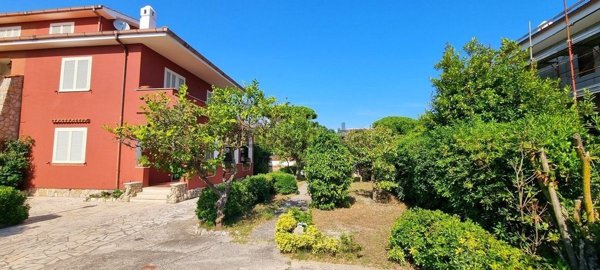casa indipendente in vendita a San Felice Circeo