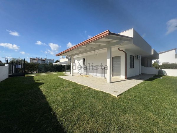 casa indipendente in vendita a San Felice Circeo