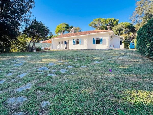 casa indipendente in vendita a San Felice Circeo