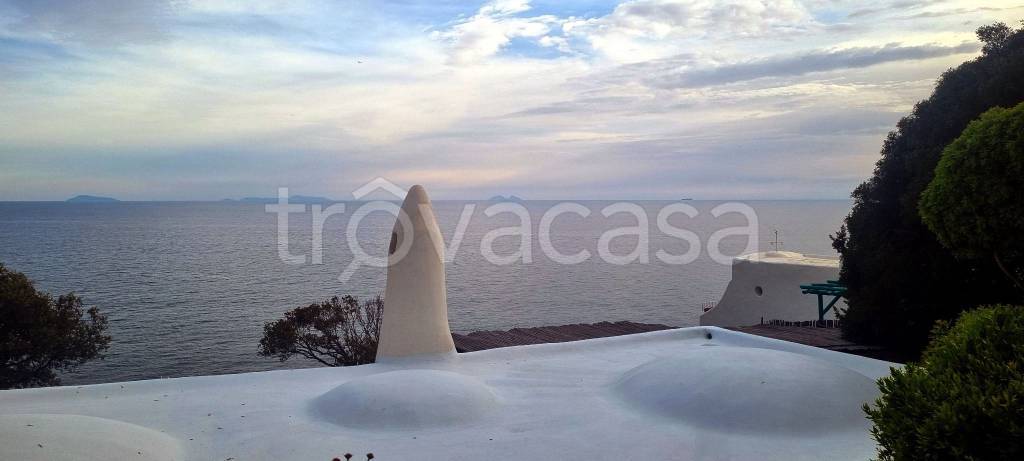 casa indipendente in vendita a San Felice Circeo in zona Punta Rossa