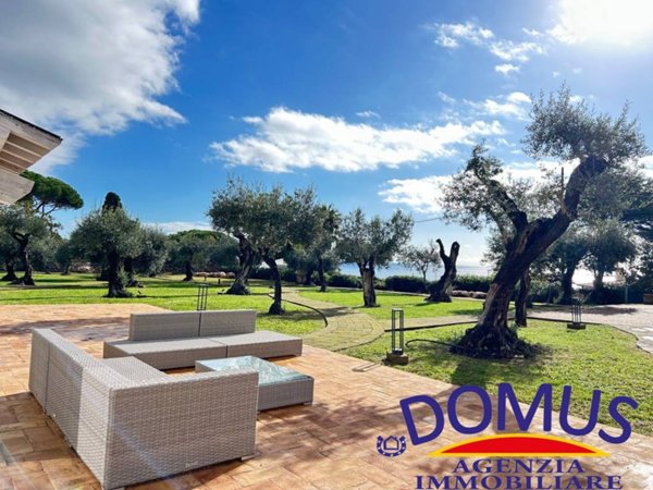 casa indipendente in vendita a San Felice Circeo