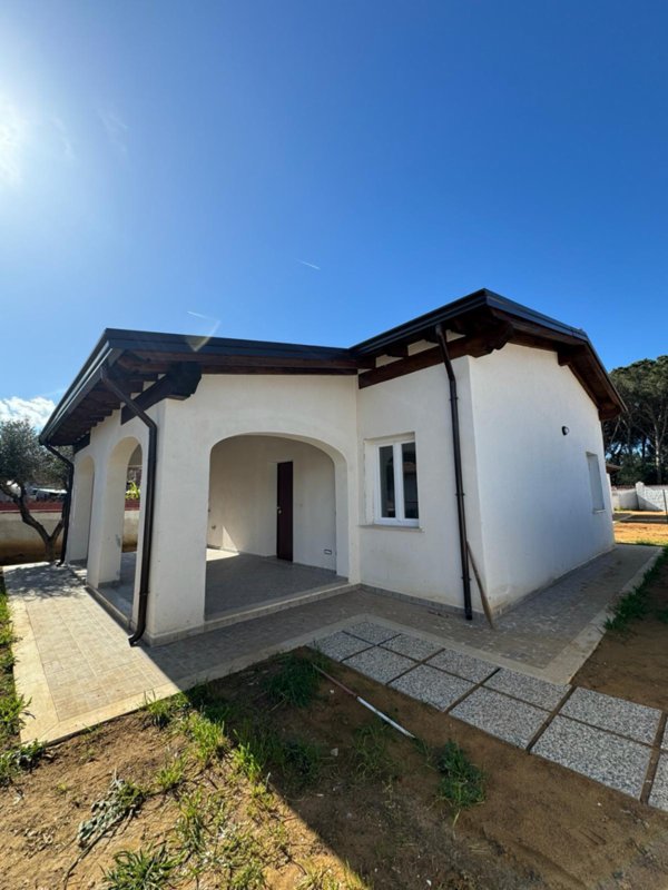 casa indipendente in vendita a San Felice Circeo in zona Borgo Montenero