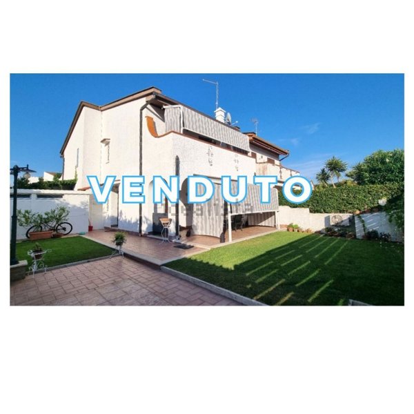 casa indipendente in vendita a San Felice Circeo